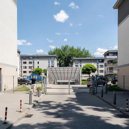 Apartamento Przewóz Charming Nest By Bookinghost