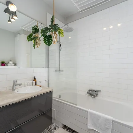 Apartamento Przewóz Charming Nest By Bookinghost