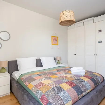 Apartamento Przewóz Charming Nest By Bookinghost *
