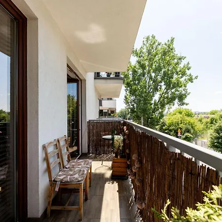 Przewóz Charming Nest By Bookinghost *