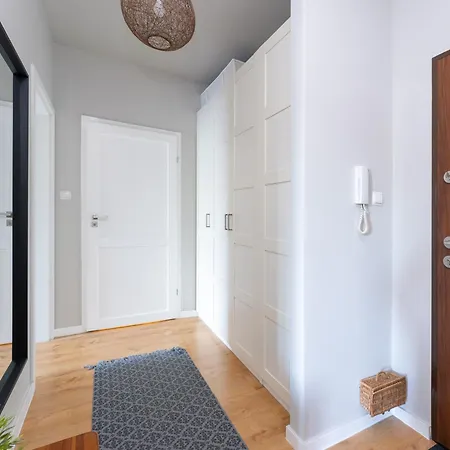 Apartamento Przewóz Charming Nest By Bookinghost *